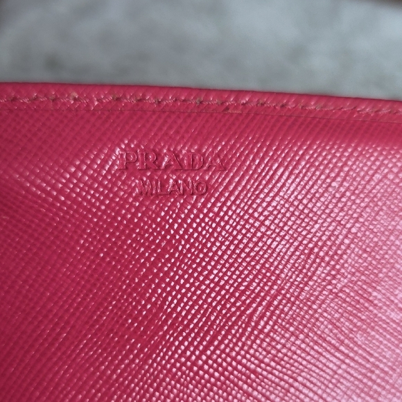 Prada Bifold LingWallet - Picture 2 of 16